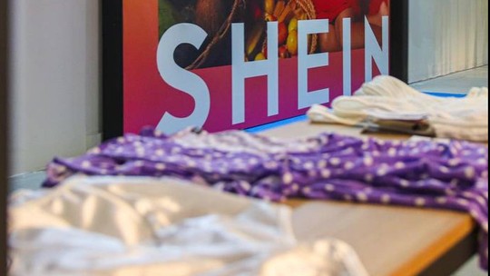 Shein cresce em ritmo acelerado e ‘fast fashion’ volta aos holofotes