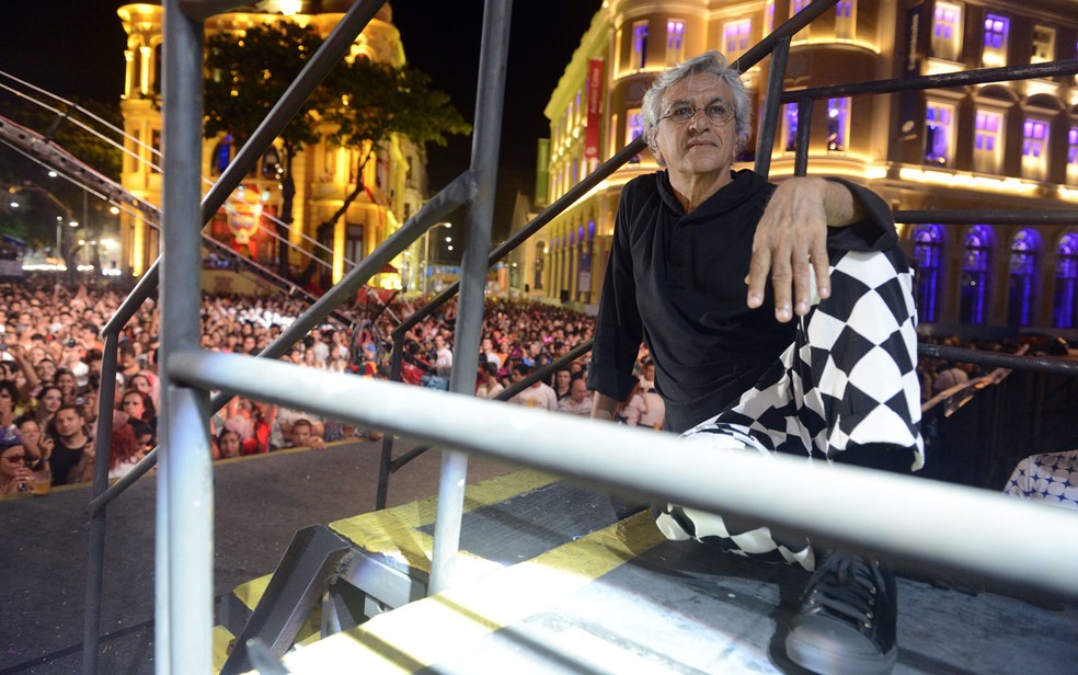 Caetano Veloso, antes de começar o show no Marco Zero, no Recife, em 2013 — Foto: Diego Moraes/G1