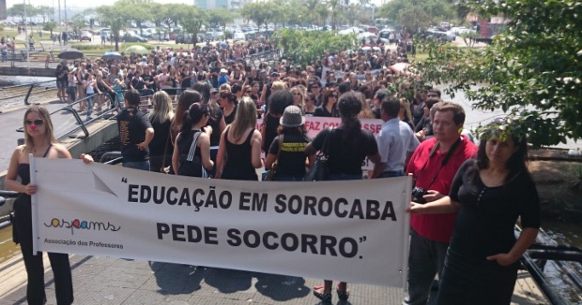 G1 - Professores da rede municipal de Sorocaba fazem protesto ...