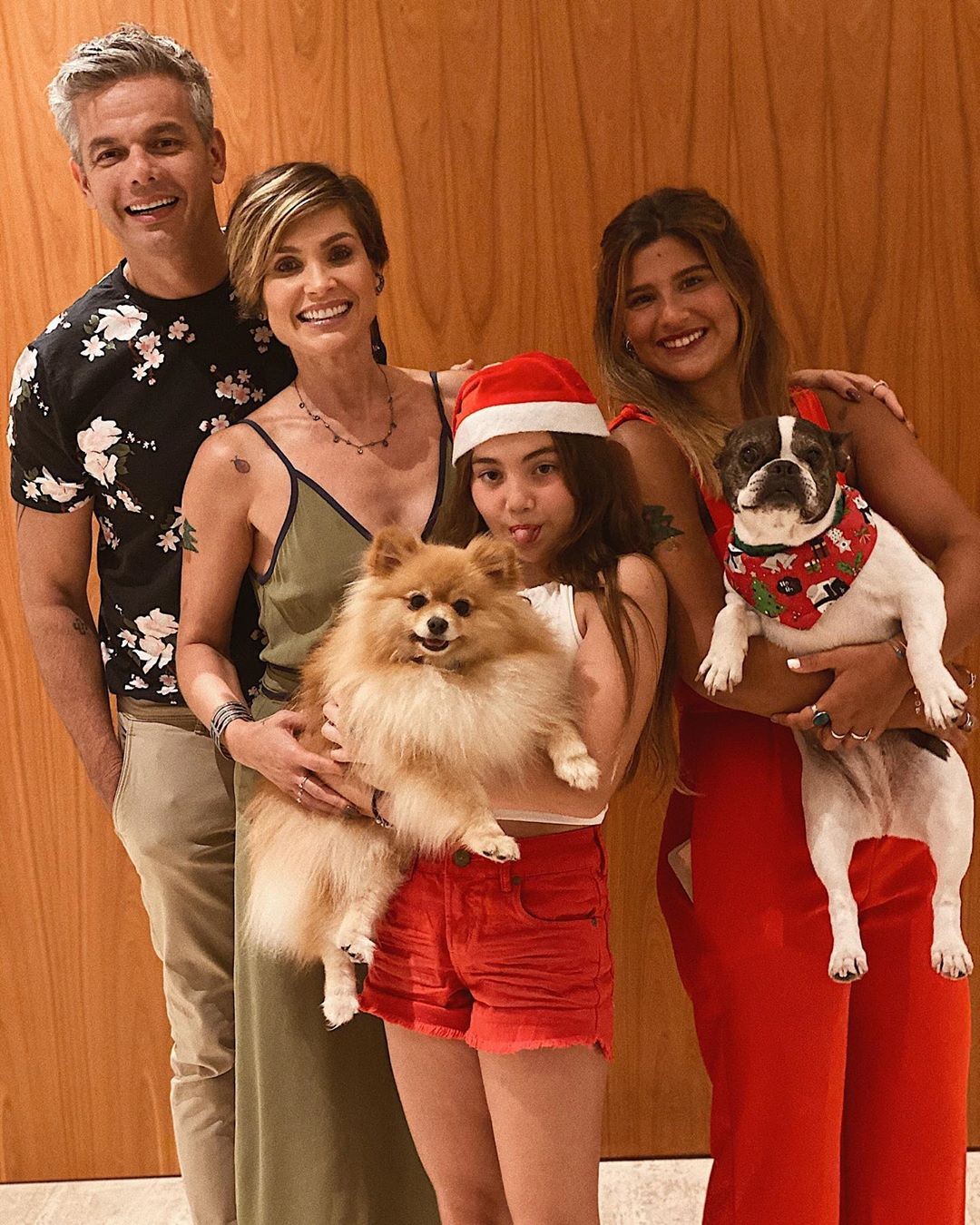 Flávia Alessandra e família (Foto: Reprodução/ Instagram)
