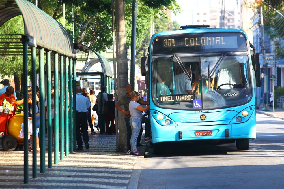 Linha 304, que liga o Colonial ao centro da cidade, é uma das linhas que foram — Foto: Claudio Vieira/Prefeitura SJC