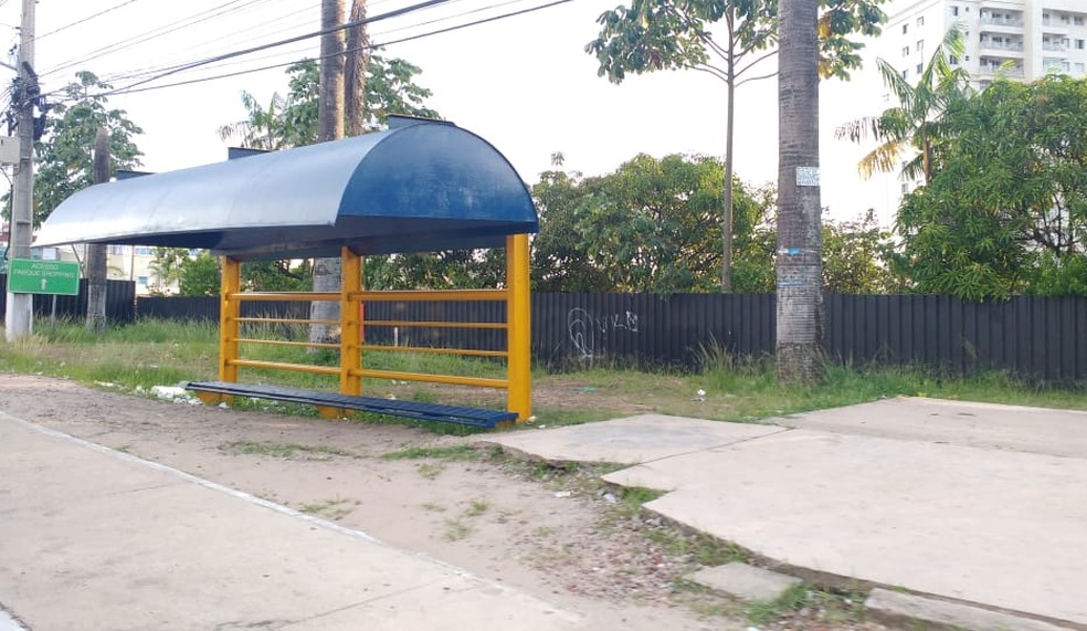 Parada de ônibus fica localizada na Augusto Montenegro. — Foto: G1 Pará