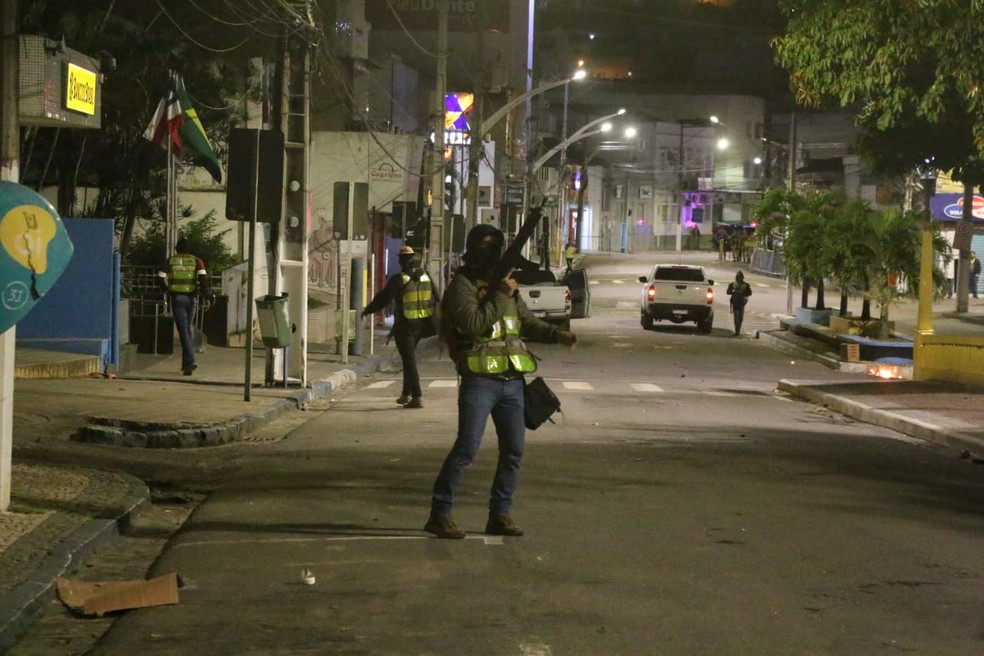 PM realiza treinamento simulado contra ataques a banco, em Jacobina — Foto: Divulgação/SSP