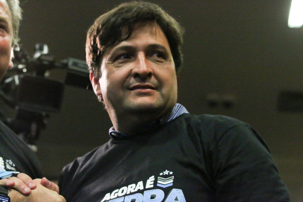 Acerto com Renato, reforços para o Grêmio e Rodrigo Caetano: os primeiros passos de Alberto Guerra