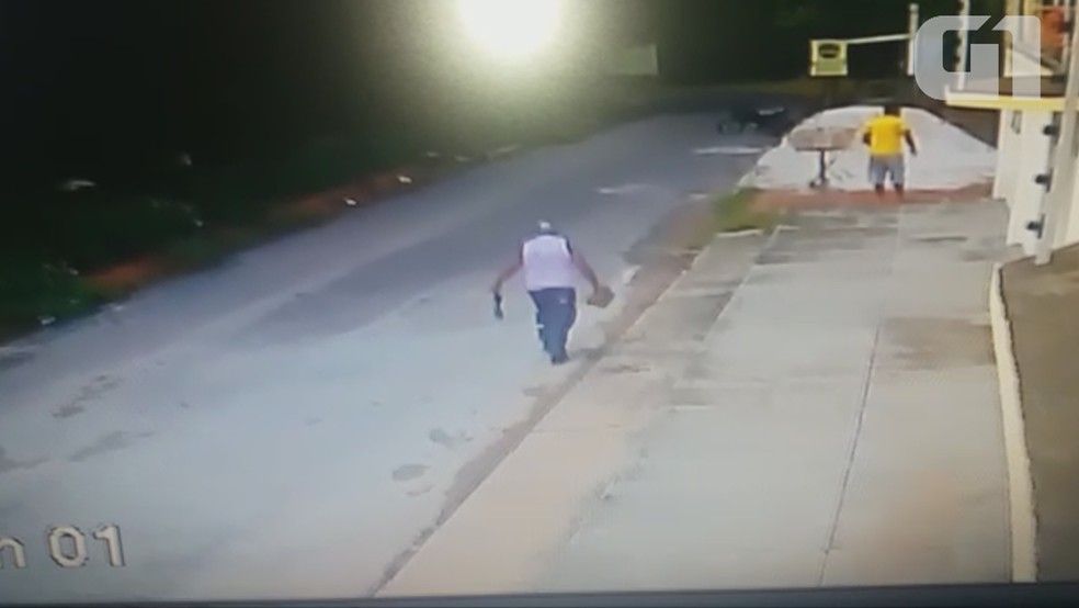 Polícia busca identificar homens gravados em vídeo em Macapá (Foto: Reprodução)