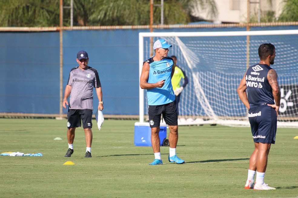 Renato em treino do Grêmio — Foto: João Victor Teixeira