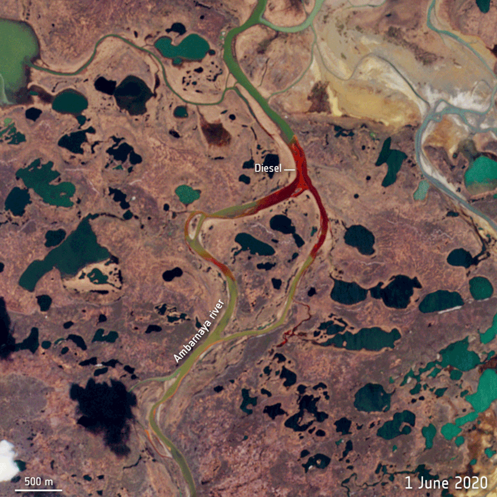 Imagem de satélite mostra o rio Ambarnaya, no Ártico russo, depois de vazamento de combustível em 29 de maio — Foto: Reuters