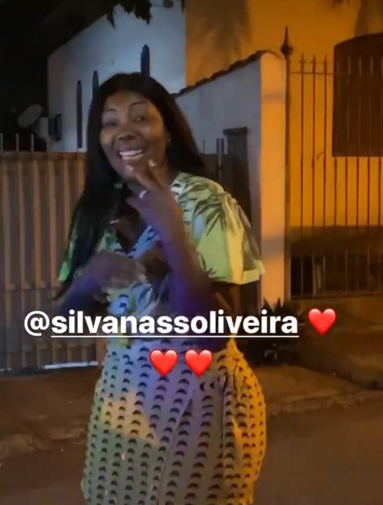 Silvana recebe surpresa no aniversário (Foto: Reprodução / Instagram)
