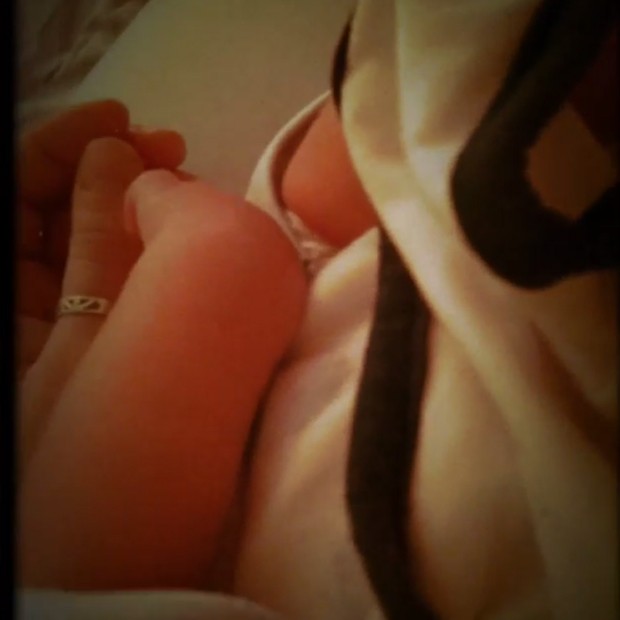 Alinne Moraes posta vídeo de bebê (Foto: Reprodução / Instagram)