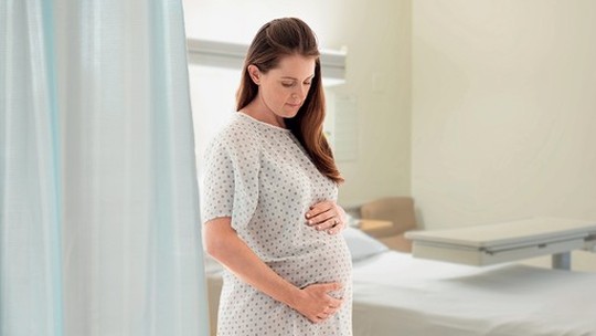 Mãe desabafa por frustração no parto:  "Tive até que fazer terapia"