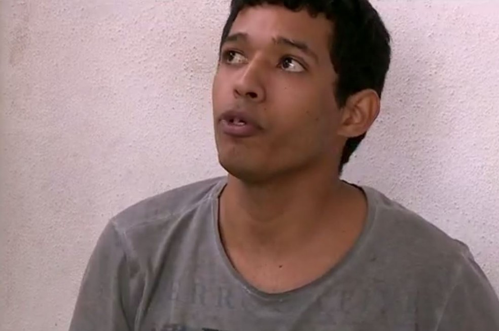 Homem que teve casa invadida disse que pit bull poderia ter atacado a filha de quatro anos (Foto: Reprodução /  TV Gazeta)