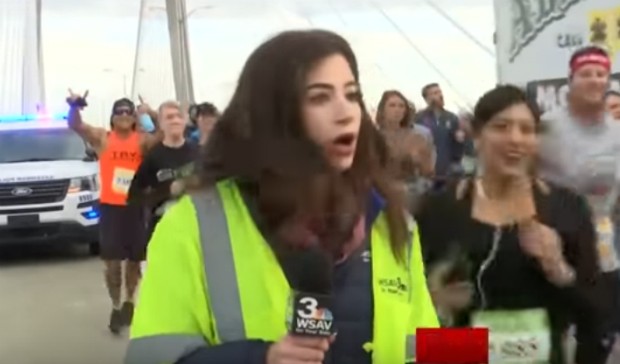 Repórter é assediada ao vivo na Geórgia (Foto: Reprodução / Instagram)