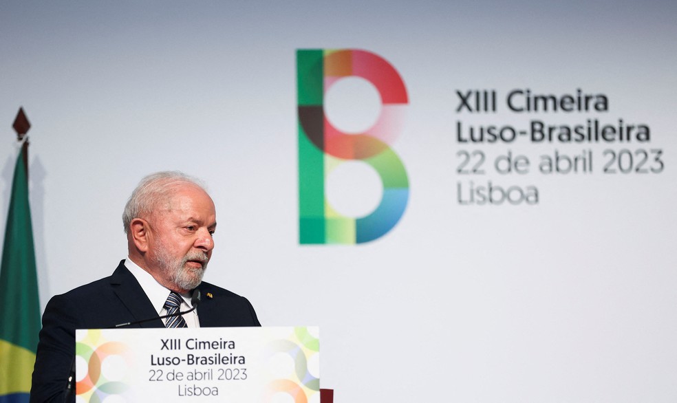 Lula participa de Cúpula Luso-Brasileira neste sábado (22), em Portugal.  — Foto: Rodrigo Antunes/Reuters