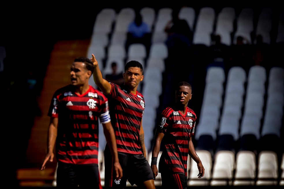 Vitor Gabriel (2) e Bill marcaram os gols do Flamengo — Foto: Marcelo Cortes/Flamengo