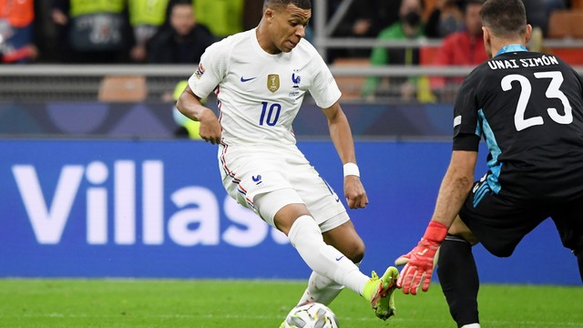 Mbappé marcou o segundo gol da França na vitória sobre a Espanha, na final da Liga das Nações