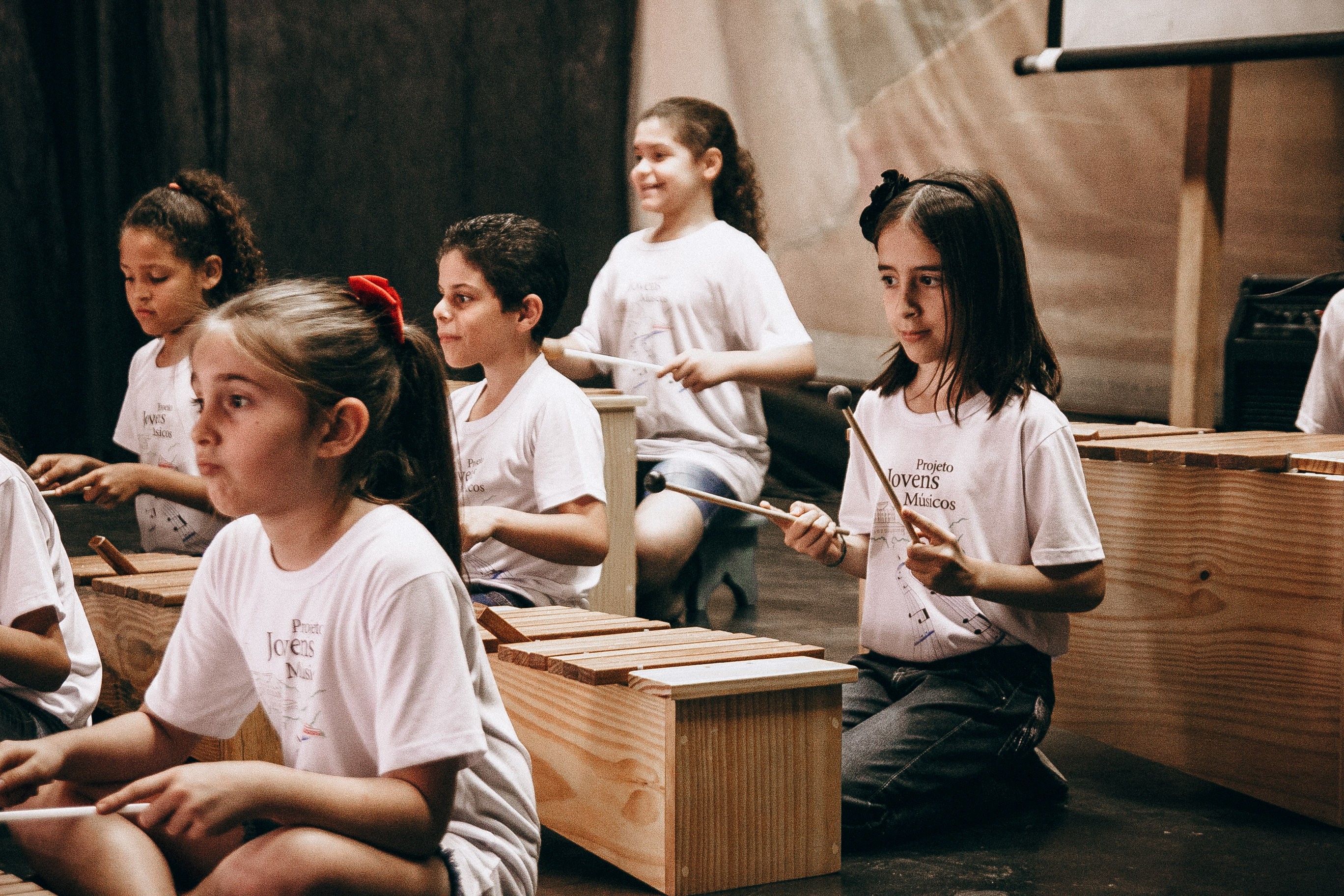 Projeto Jovens Músicos recebe inscrições para aulas de canto e iniciação musical em Piracicaba