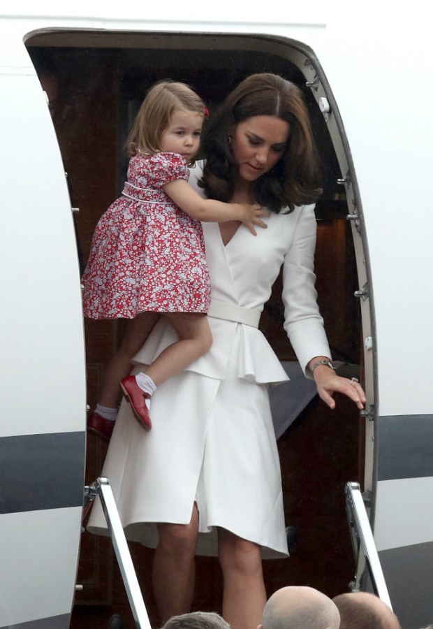 Kate Middleton com Princesa Charlotte (Foto: Getty Images)