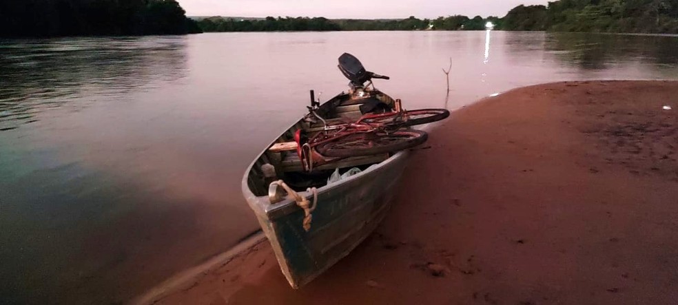 Barco com bicicleta do idoso foi devolvido à família. — Foto: MaikonLeal/CoximAgora