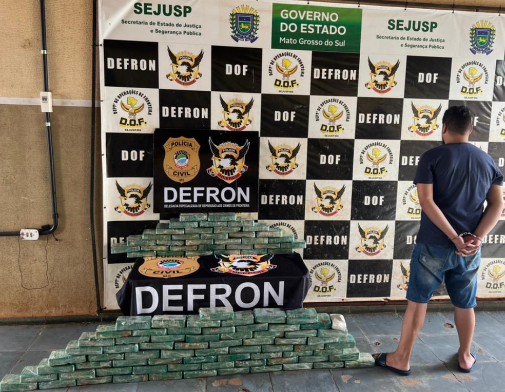 Homem foi preso em flagrante. — Foto: Reprodução/PoliciaCivil