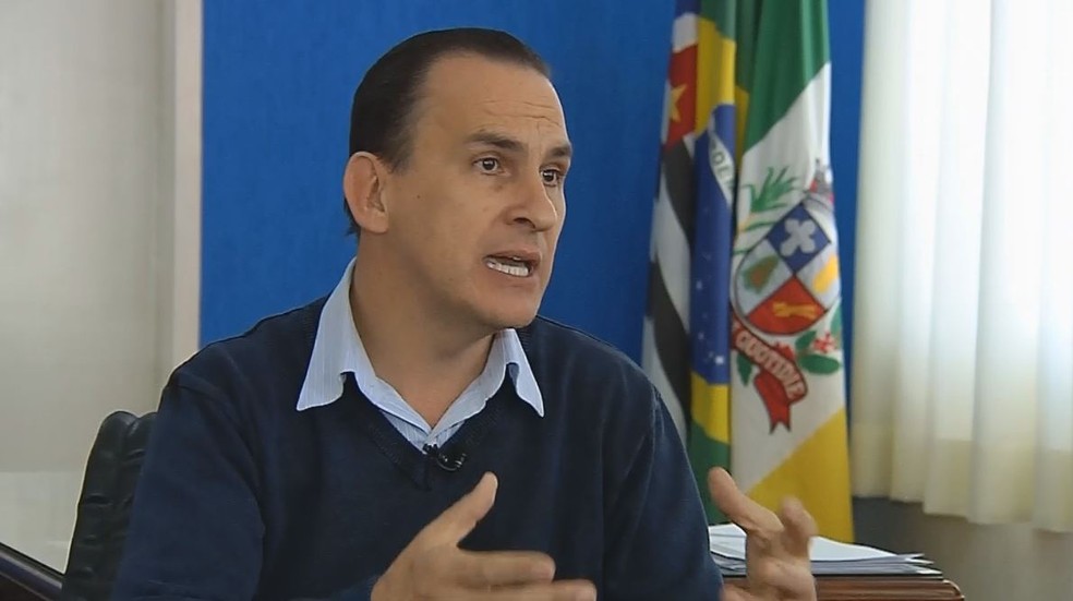 MP condena prefeito de São Manuel e servidores suspeitos de pagarem seminário com dinheiro público — Foto: Reprodução / TV TEM