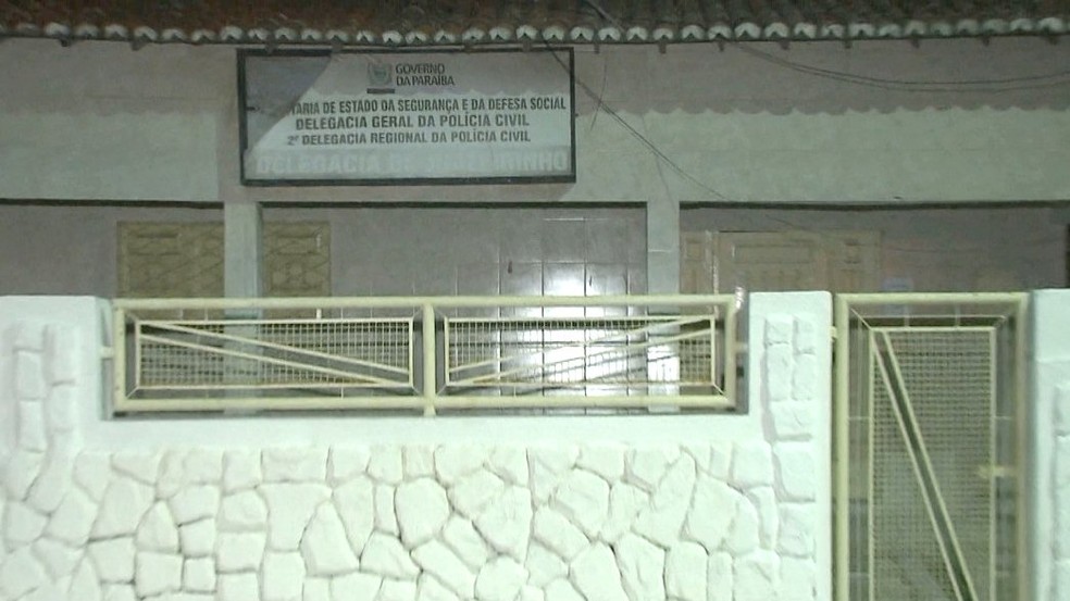 Delegacia em Juazeirinho, no Cariri da Para�ba � Foto: Reprodu��o/TV Para�ba