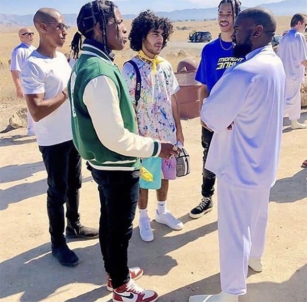 A$AP Rocky e Kanye West no Sunday Service (Foto: Instagram @asaprockyfashion)