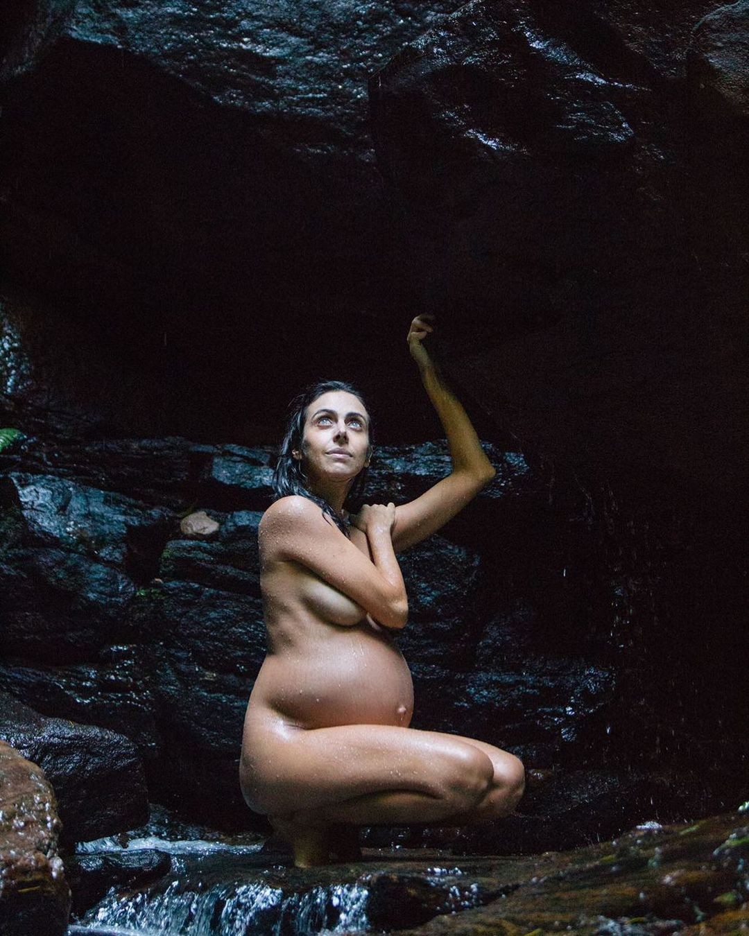 Giovanna Nader encantou seus seguidores ao exibir barrigão da reta final de sua gravidez (Foto: Reprodução/Instagram)