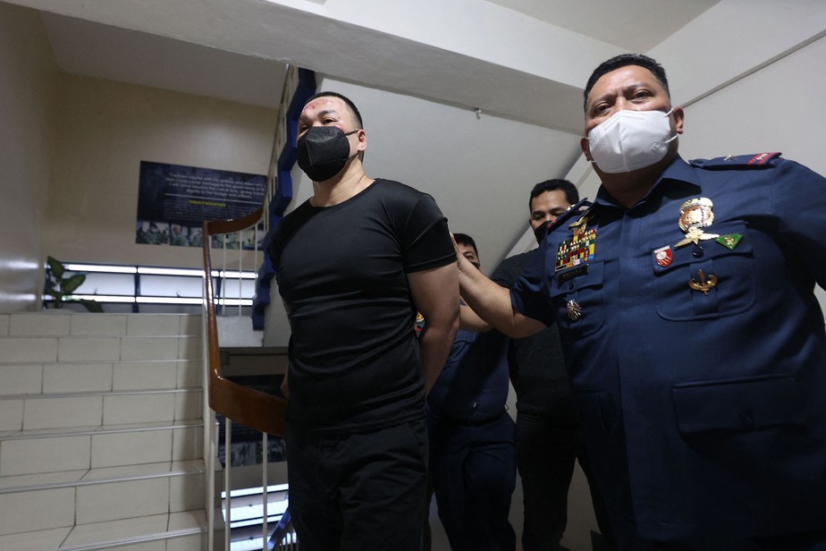 Suspeito foi preso pela polícia filipina