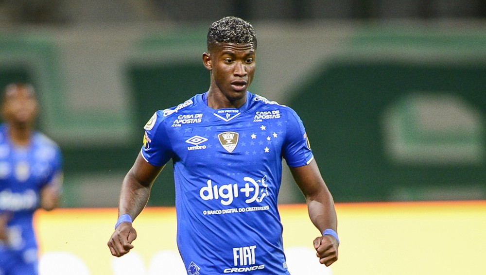 [COMENTE]: Orejuela seria um bom reforço para a lateral direita do Palmeiras?