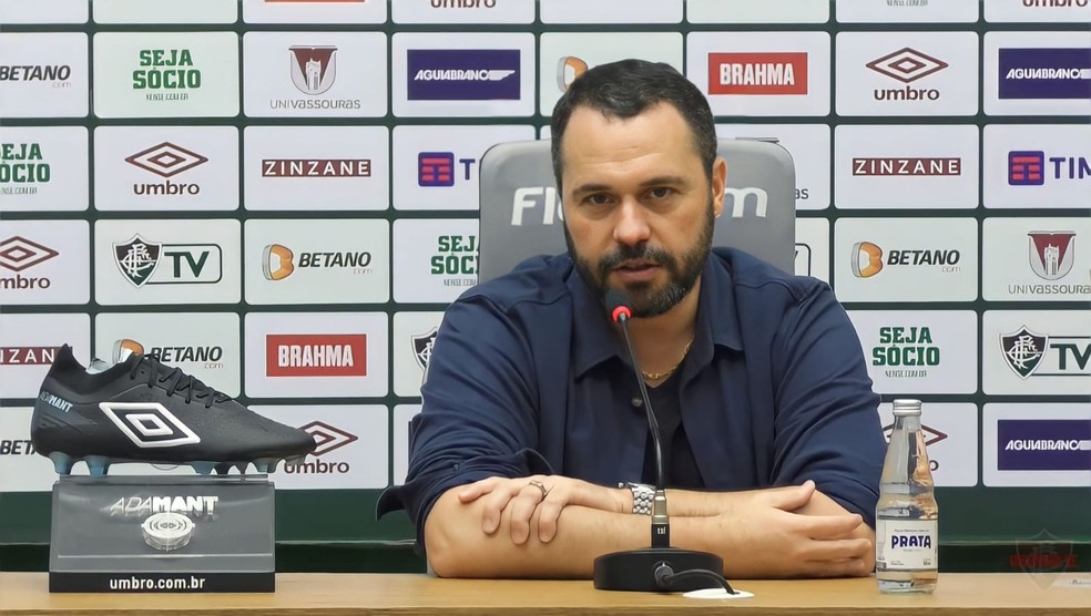 Mário Bittencourt em coletiva no Fluminense — Foto: Reprodução / FluTV