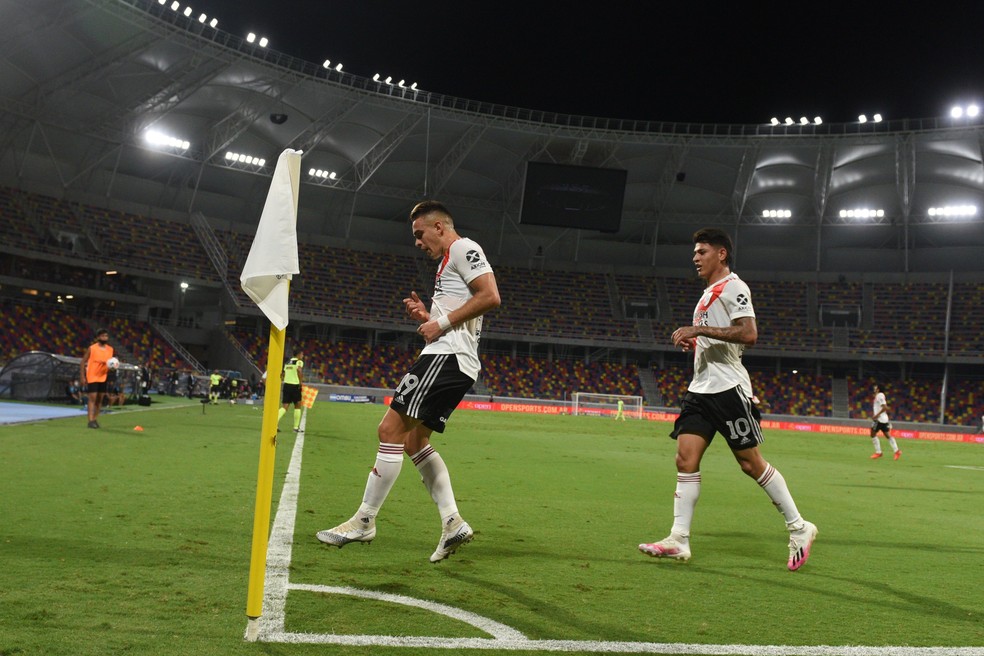 Borré comemora gol do River Plate contra o Racing, pela Supercopa da Argentina — Foto: Divulgação/River Plate