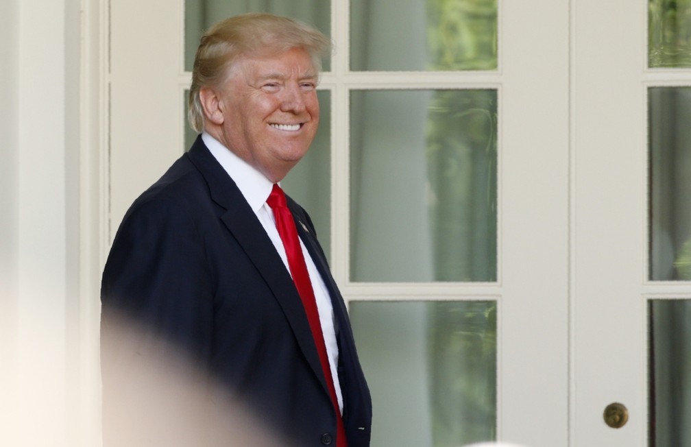Trump chega à Casa Branca para anunciar saída do Acordo de Paris, em 1º de junho deste ano (Foto: Kevin Lamarque/Reuters)