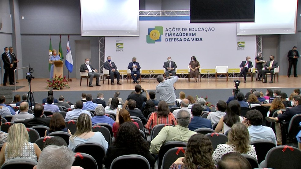 Evento do Ministério da Saúde no Ceará descumpre decreto estadual que proíbe realização de eventos — Foto: Reprodução/SVM