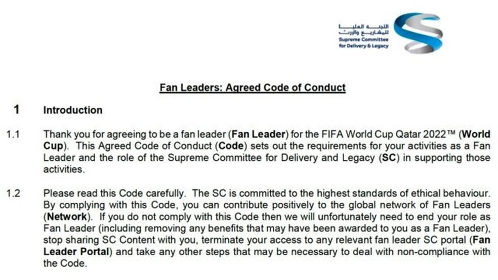 Uma cópia dos termos e condições do contrato que os membros do grupo Fan Leaders foram solicitados a assinar antes de viajar para o Catar — Foto: BBC