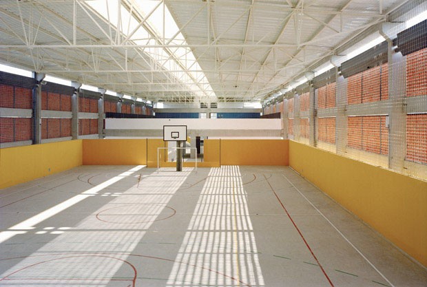 Escola União de Vila Nova, 2003/2005, HEREÑU + FERRONI Arquitetos (Foto: divulgação)