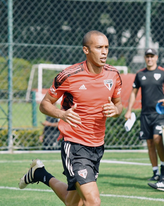 Defesa do São Paulo piora sem Miranda; veja números