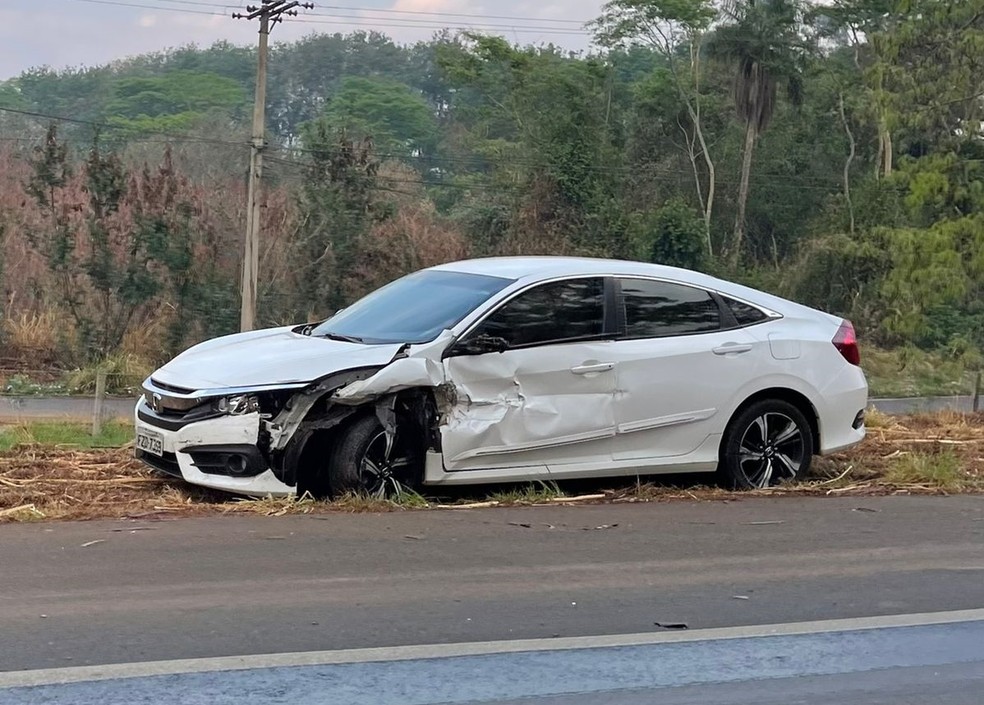 Acidente entre carros e van deixa feridos em rodovia de Monte Aprazível — Foto: Arquivo Pessoal