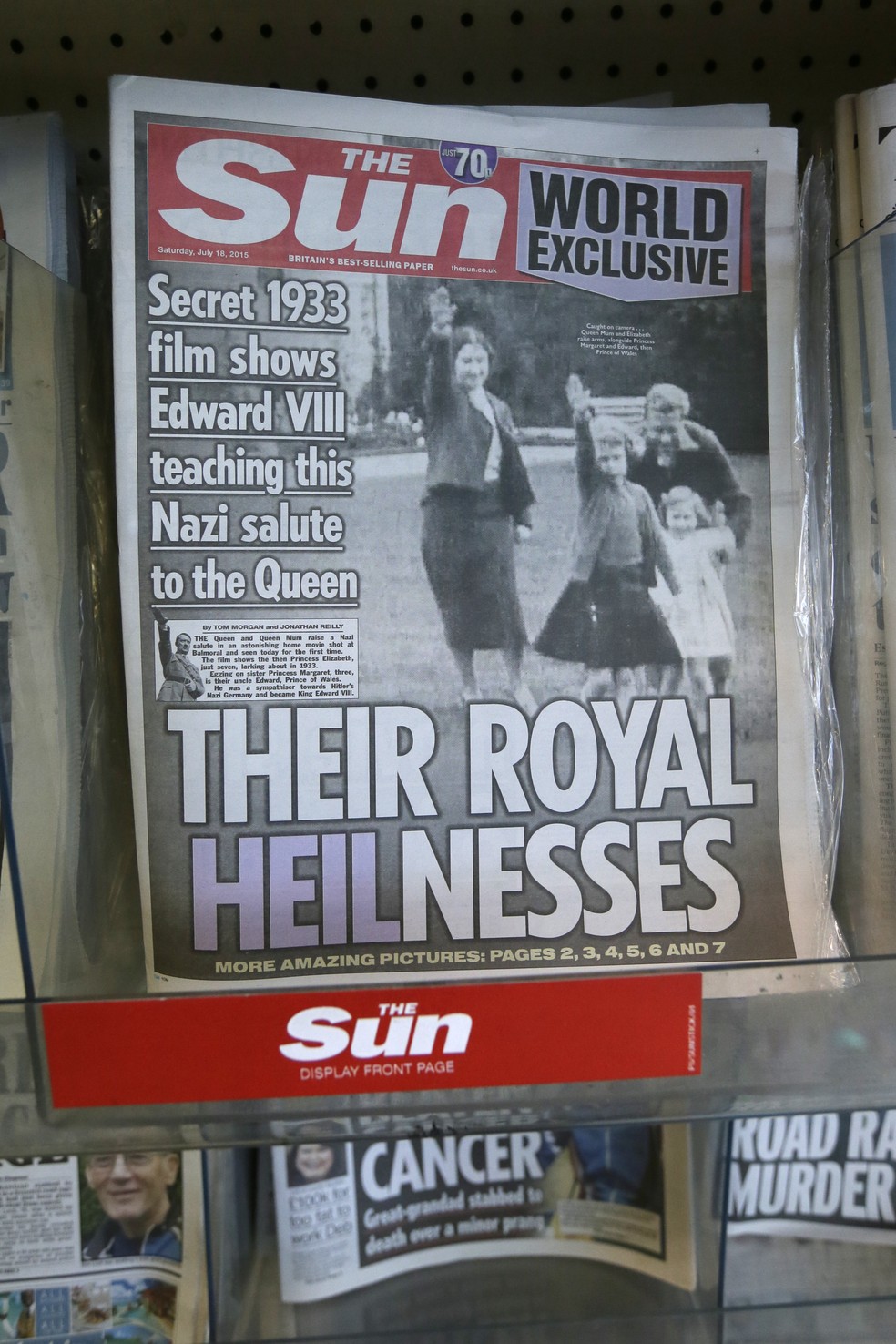 Jornal Publica Imagens Da Rainha Elizabeth Ii Fazendo Saudacao Nazista Mundo Valor Economico