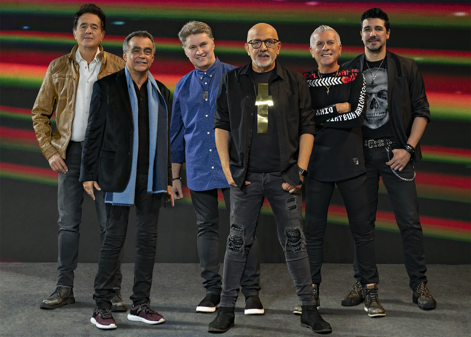 Roupa Nova volta ao cancioneiro natalino no EP 'Noite feliz', gravado com o  novo vocalista Fábio Nestares | Blog do Mauro Ferreira | G1