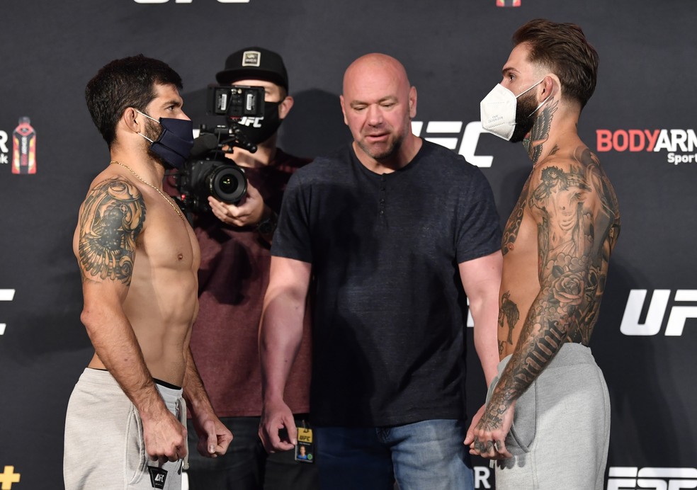 Raphael Assunção e Cody Garbrandt se enfrentam no UFC 250 para acabar com suas séries negativas — Foto: Getty Images
