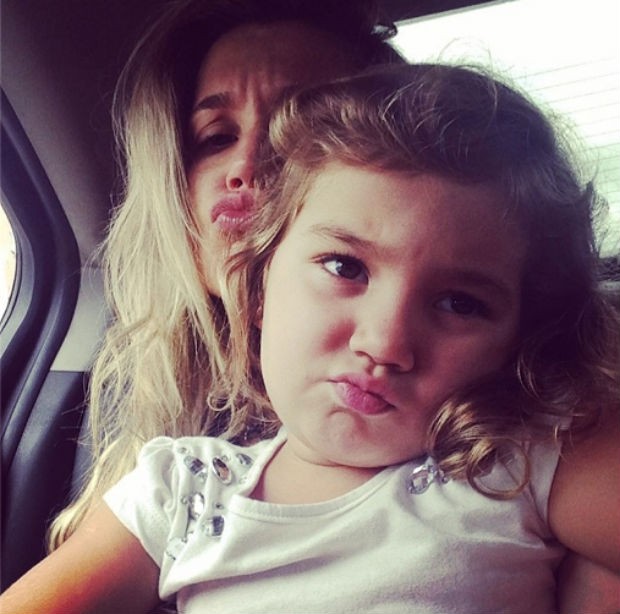 Flavia Alessandra e filha (Foto: Reprodução/Instagram)