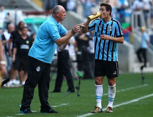 Grêmio conta com Matías até junho e esfria busca por novo lateral-direito