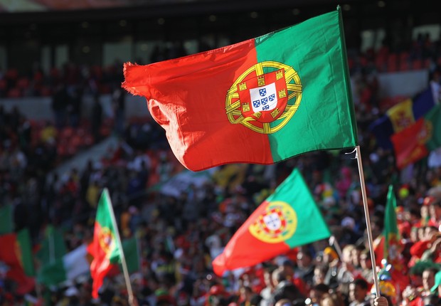 Bandeiras de Portugal (Foto: Doug Pensinger/Getty Images)