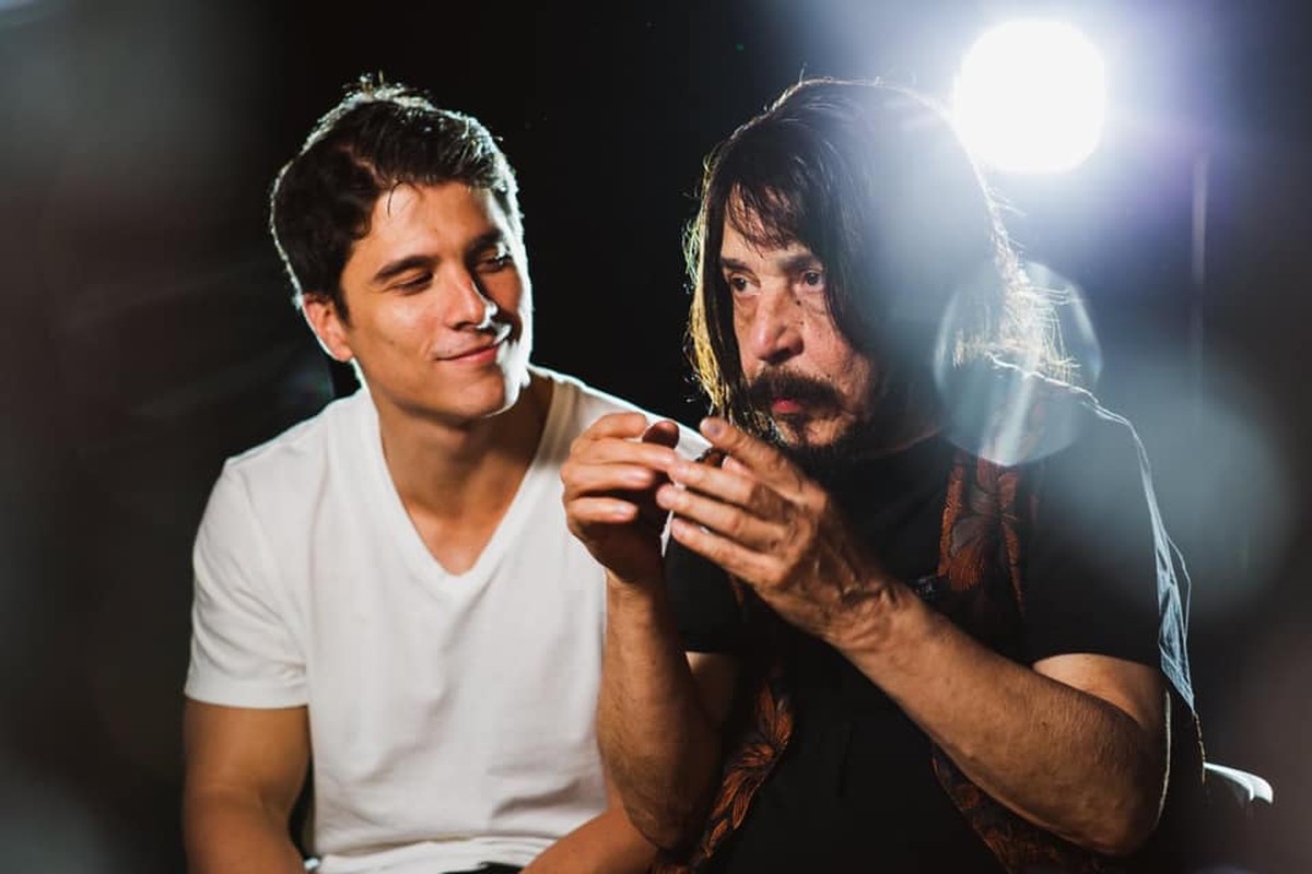 Benito Di Paula Verte Lagrimas No Meu Sorriso No Disco Do Filho Rodrigo Vellozo Blog Do Mauro Ferreira G1 Do jeito que a vida quer lyrics. benito di paula verte lagrimas no meu