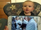 Fiéis pedem para tocar em bebê do DF após ele receber bênção do Papa
