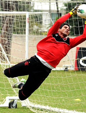 Com Carné, do Fla, e oito reforços, Boavista se prepara para Copa Rio