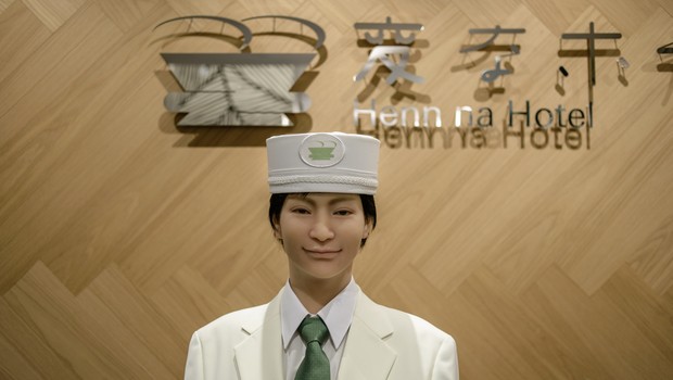 Robô recepcionista do Henn na Hotel, no Japão (Foto: Getty Images)