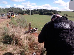 Motociclista não tinha carteira de habilitação (Foto: Fábio Lehmen/RBS TV)