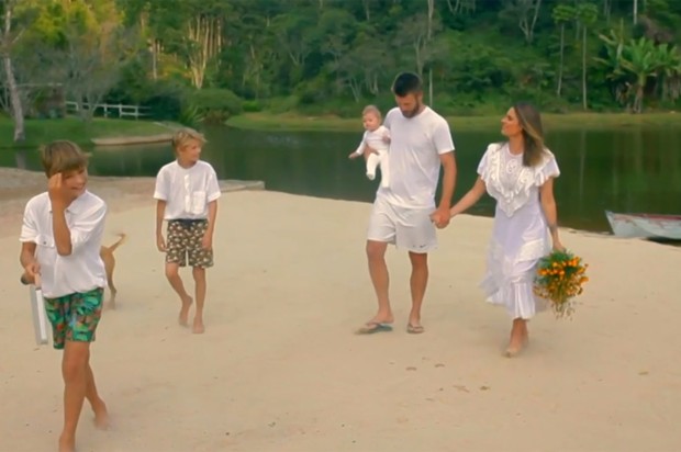 Fernanda Lima e Rodrigo Hilbert com os filhos (Foto: GNT)