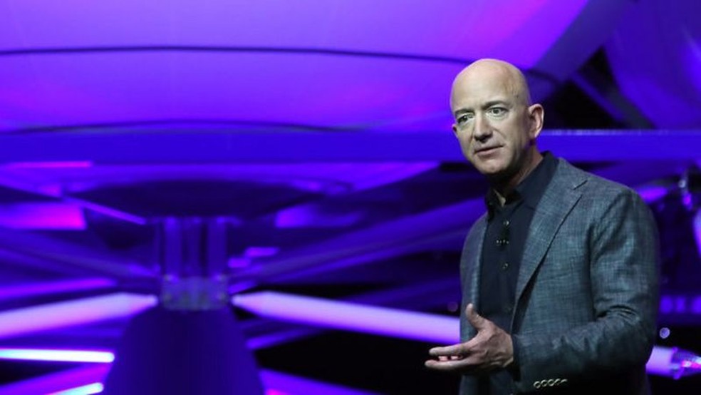 O fundador da Amazon e da empresa espacial Blue Origin, Jeff Bezos — Foto: Getty Images via BBC